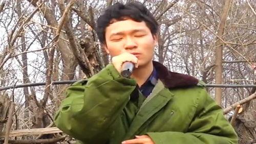 中国男网红唱歌骚气